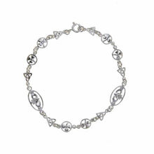 Lade das Bild in den Galerie-Viewer, Armband Claddagh Trinity Knot Kleeblatt