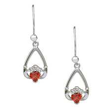 Lade das Bild in den Galerie-Viewer, Claddagh Ohrringe Geburtsstein Granat Januar in Silber 925, Gold oder Weißgold