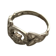 Lade das Bild in den Galerie-Viewer, Claddagh Ring Kinder in Silber 925