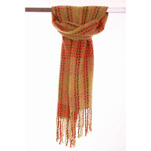 Lade das Bild in den Galerie-Viewer, Handgewebter Schal MOSAIC aus Mohair und Wolle