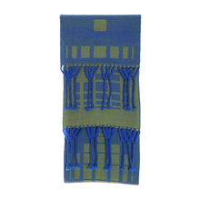 Lade das Bild in den Galerie-Viewer, Handgewebter Schal Opposite aus Wolle