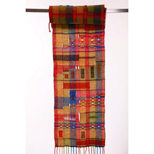 Lade das Bild in den Galerie-Viewer, Handgewebter Schal Plentiful Mohair