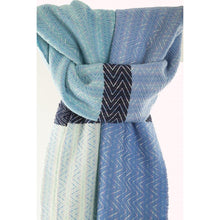 Lade das Bild in den Galerie-Viewer, Handgewebter Schal Turquoise blue