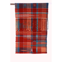 Lade das Bild in den Galerie-Viewer, Handgewebter Schal Vivid Orange Mohair Wolle
