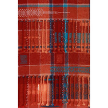 Lade das Bild in den Galerie-Viewer, Handgewebter Schal Vivid Orange Mohair Wolle