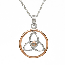 Lade das Bild in den Galerie-Viewer, Irische Kette aus Silber 925 mit Trinity Knot und Zirkon