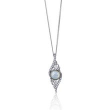 Lade das Bild in den Galerie-Viewer, Irische Kette mit gedrehtem Arian Trinity Anhänger Silber 925 mit Perle