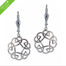 Lade das Bild in den Galerie-Viewer, Irische Ohrringe offene Wellen Silber 925