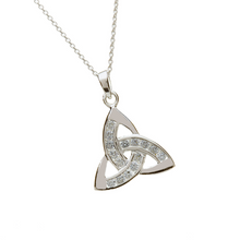 Lade das Bild in den Galerie-Viewer, Irischer Anhänger Trinity knot Silber mit Zirkon