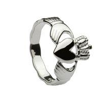 Lade das Bild in den Galerie-Viewer, Irischer Claddagh Ring Damen aus Silber 925 oder Gold