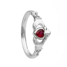 Lade das Bild in den Galerie-Viewer, Irischer Claddagh Ring aus Silber mit Geburtsstein / Monatsstein Juli Rubin
