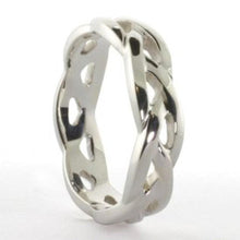 Lade das Bild in den Galerie-Viewer, Irischer Herrenring mit keltischem Webemuster aus Silber 925