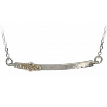 Lade das Bild in den Galerie-Viewer, Irischer Schmuck Keltischer Anhänger Silber Keltische Wellen quer Layer