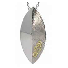 Lade das Bild in den Galerie-Viewer, Irischer Schmuck Keltischer Anhänger Trinity Knot Schild Layer