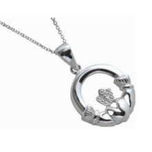 Lade das Bild in den Galerie-Viewer, Keltische Claddagh Kette aus Silber 925