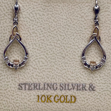 Lade das Bild in den Galerie-Viewer, Keltische Claddagh Ohrringe aus Silber 925 und Gold
