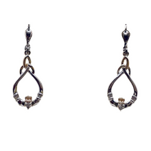 Lade das Bild in den Galerie-Viewer, Keltische Claddagh Ohrringe aus Silber 925 und Gold