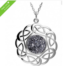 Lade das Bild in den Galerie-Viewer, Keltische Kette Drusy Anhänger rund Silber keltischer Knoten