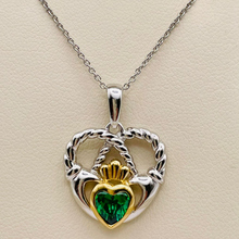 Lade das Bild in den Galerie-Viewer, Keltische Kette Silber 925 Claddagh Anhänger mit grünem Achat