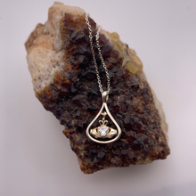Lade das Bild in den Galerie-Viewer, Keltischer Claddagh Anhänger Silber 925