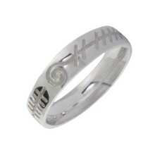 Lade das Bild in den Galerie-Viewer, Keltischer Damenring mit Ogham Gravur aus Silber 925