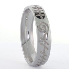 Lade das Bild in den Galerie-Viewer, Keltischer Herrenring mit Ogham Gravur aus Silber 925