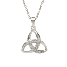 Lade das Bild in den Galerie-Viewer, Kette Silber 925 mit keltischem Anhänger Trinity Knot und Zirkonen