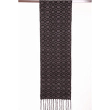 Lade das Bild in den Galerie-Viewer, Knight handgewebter Schal aus Mohair-Schals-Iskon Mode-Irischer-Schmuck