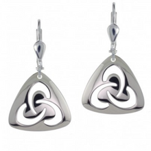Lade das Bild in den Galerie-Viewer, Ohrringe keltischer Knoten mit offenem Trinity Knot