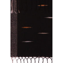 Lade das Bild in den Galerie-Viewer, Stylish handgewebter Winterschal Mohair