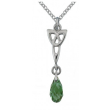 Lade das Bild in den Galerie-Viewer, Trinity Knot Anhänger mit grünen Swarowski Kristallen