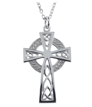 Lade das Bild in den Galerie-Viewer, Filigranes keltisches Kreuz Trinity Knot, 
