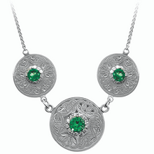 Lade das Bild in den Galerie-Viewer, Irische Kette Silber Celtic Warrior Silber 925 mit Smaragd und Zirkonen

