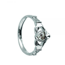 Lade das Bild in den Galerie-Viewer, Irischer Claddagh Ring aus Silber mit Monatsstein April
