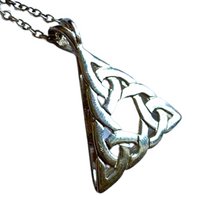 Lade das Bild in den Galerie-Viewer, Keltische Kette Silber 925 mit Anhänger Trinity Knot
