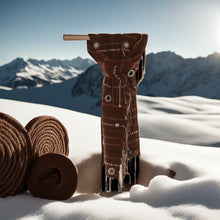 Lade das Bild in den Galerie-Viewer, Chocolate handgewebter Schal aus Alpaka
